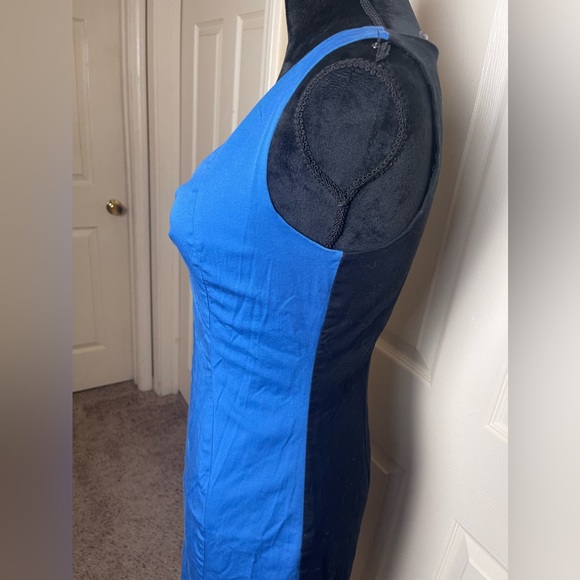 T Tahari Sleeveless Fitted Sheath Dress Blue/Black Size 6 - Picture 6 of 11